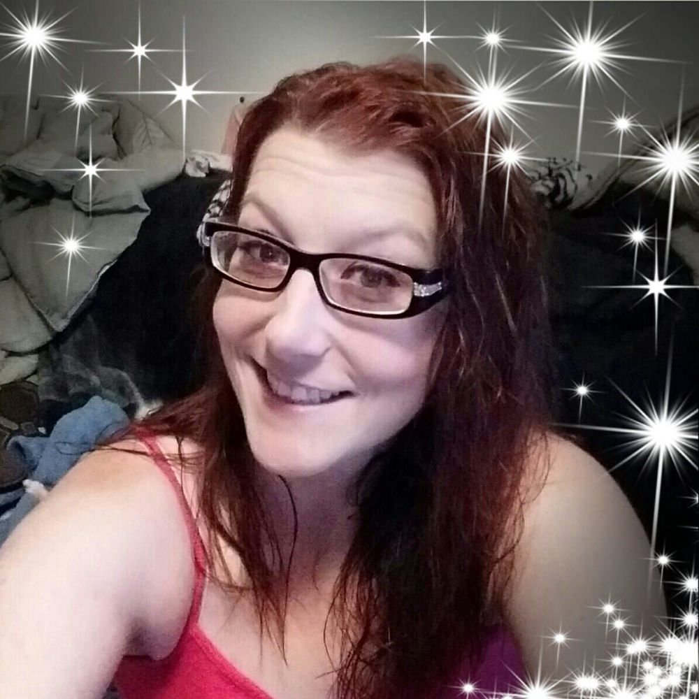 Meet your Posher, Caressa